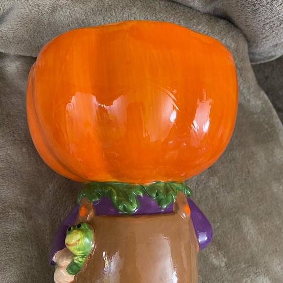 10” Halloween Pumpkin Ceramic Decorative Statue Bowl - Picture 9 of 16
